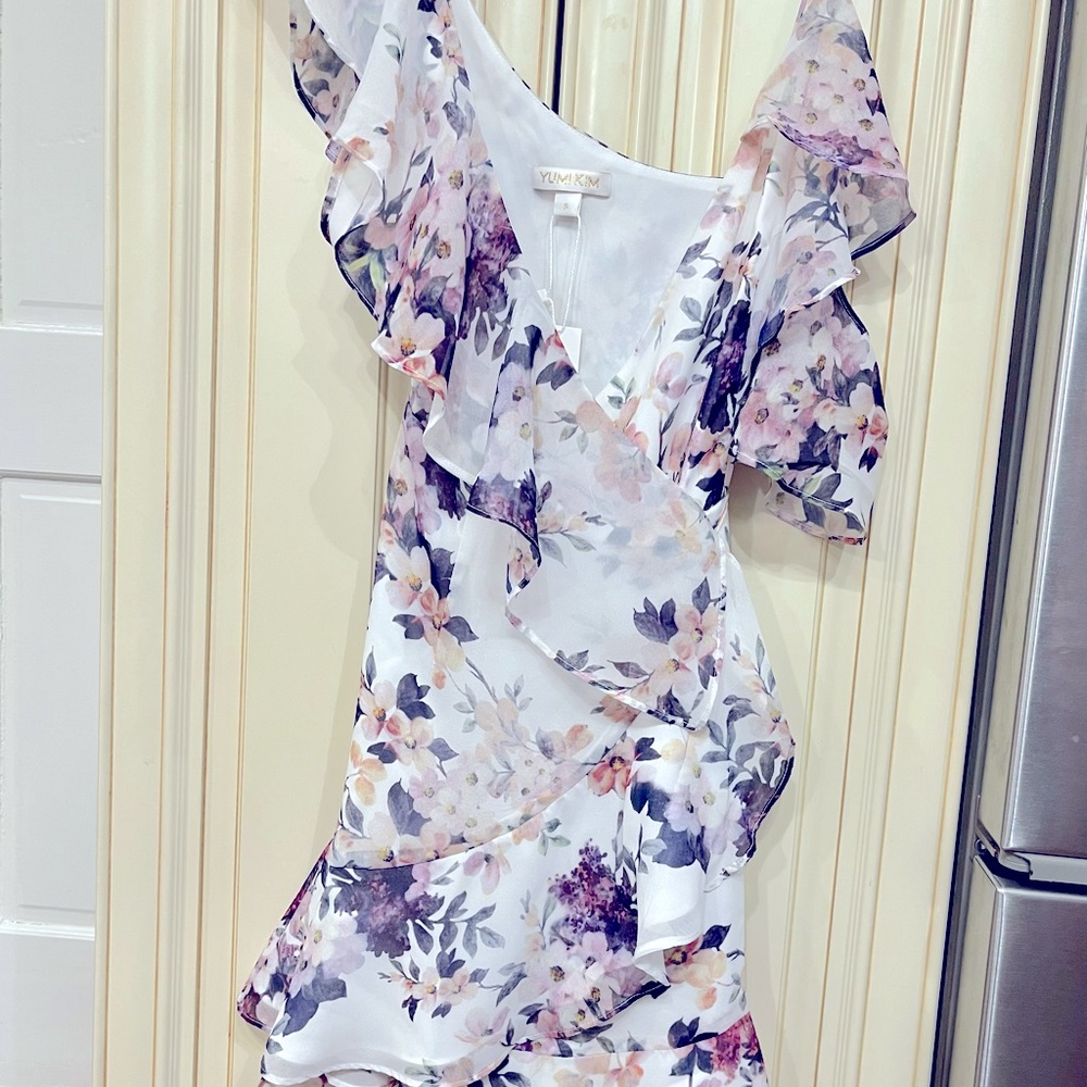 Yumi Kim - beautiful with tags never worn